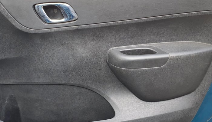 2019 Renault Kwid CLIMBER 1.0 AMT (O), Petrol, Automatic, 83,820 km, Driver Side Door Panels Control