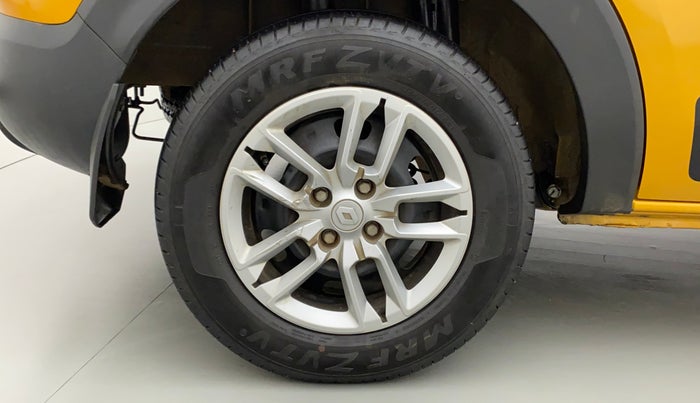 2021 Renault TRIBER RXL MT, Petrol, Manual, 23,841 km, Right Rear Wheel