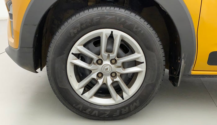 2021 Renault TRIBER RXL MT, Petrol, Manual, 23,841 km, Left Front Wheel