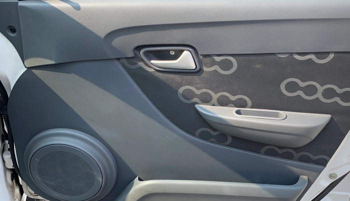 2016 Maruti Alto 800 LXI, Petrol, Manual, 28,851 km, Driver Side Door Panels Control