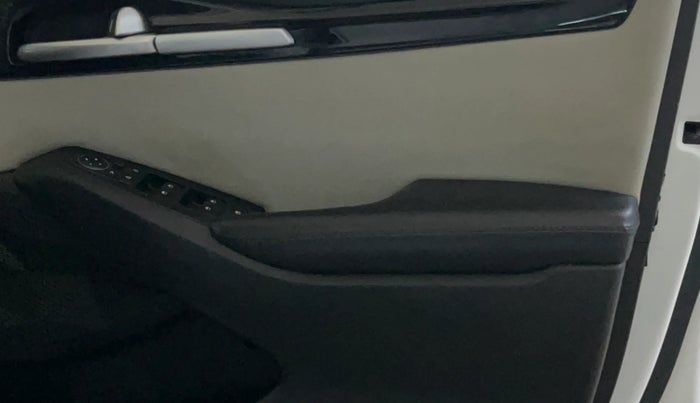 2022 KIA SELTOS HTX IVT 1.5 PETROL, Petrol, Automatic, 68,137 km, Driver Side Door Panels Control