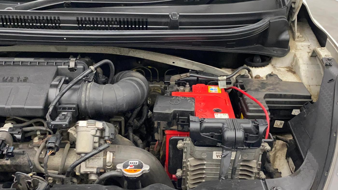 2020 Hyundai AURA SX PLUS 1.2 AMT CRDI, Diesel, Automatic, 45,704 km, Engine View - Left