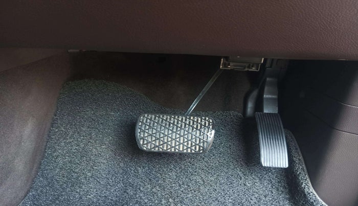 2018 Mercedes Benz GLS 350D, Diesel, Automatic, 1,03,209 km, Pedals