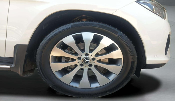 2018 Mercedes Benz GLS 350D, Diesel, Automatic, 1,03,209 km, Right Front Wheel