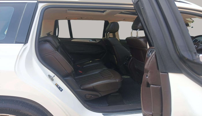 2018 Mercedes Benz GLS 350D, Diesel, Automatic, 1,03,209 km, Right Side Rear Door Cabin