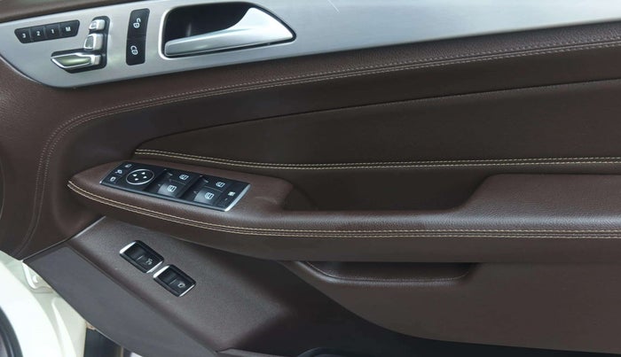 2018 Mercedes Benz GLS 350D, Diesel, Automatic, 1,03,209 km, Driver Side Door Panels Control