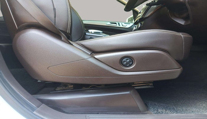 2018 Mercedes Benz GLS 350D, Diesel, Automatic, 1,03,209 km, Driver Side Adjustment Panel