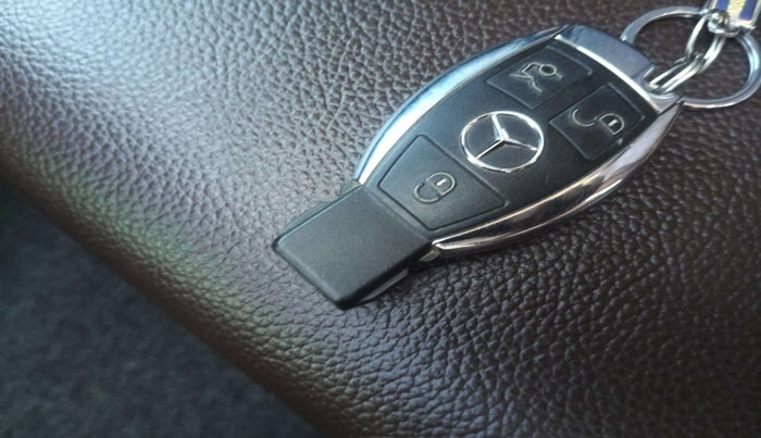 2018 Mercedes Benz GLS 350D, Diesel, Automatic, 1,03,209 km, Key Close Up