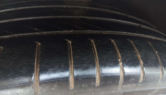 2018 Mercedes Benz GLS 350D, Diesel, Automatic, 1,03,209 km, Left Rear Tyre Tread