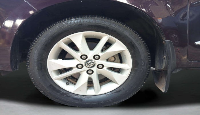 2016 Toyota Innova Crysta 2.4 VX 8 STR, Diesel, Manual, 79,766 km, Left Front Wheel