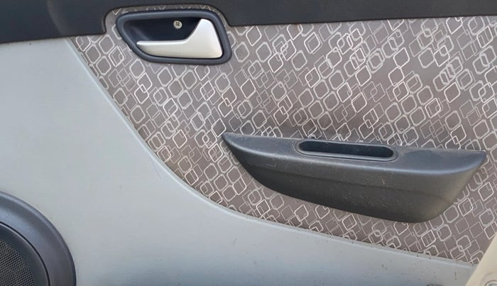 2017 Maruti Alto 800 VXI, Petrol, Manual, 69,623 km, Driver Side Door Panels Control