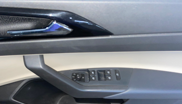 2022 Skoda SLAVIA STYLE 1.0L TSI AT, Petrol, Automatic, 39,763 km, Driver Side Door Panels Control