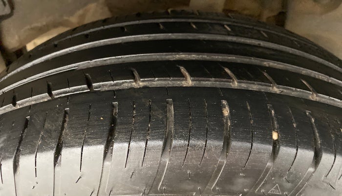 2021 Renault Duster RXZ, Petrol, Manual, 17,618 km, Left Rear Tyre Tread