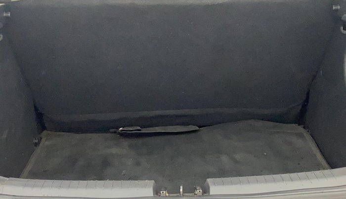 2020 Hyundai Elite i20 MAGNA PLUS 1.2, Petrol, Manual, 35,758 km, Boot Inside