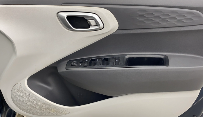 2020 Hyundai GRAND I10 NIOS SPORTZ AMT 1.2 KAPPA VTVT, Petrol, Automatic, 76,813 km, Driver Side Door Panels Control