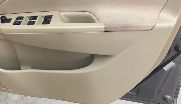 2013 Maruti Swift Dzire VXI, Petrol, Manual, 63,118 km, Driver Side Door Panels Control
