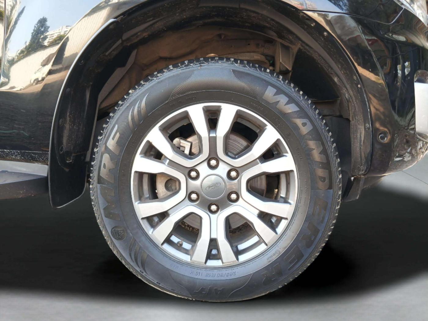 2021 Ford Endeavour TITANIUM 2.0 4X4 AT, Diesel, Automatic, 67,382 km, Right Front Wheel