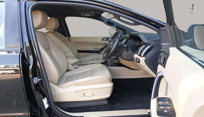 2021 Ford Endeavour TITANIUM 2.0 4X4 AT, Diesel, Automatic, 67,382 km, Right Side Front Door Cabin