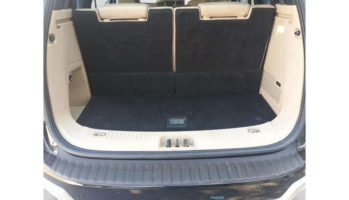 2021 Ford Endeavour TITANIUM 2.0 4X4 AT, Diesel, Automatic, 67,382 km, Boot Inside