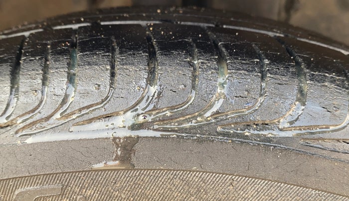 2014 Toyota Etios VD, Diesel, Manual, 25,949 km, Right Front Tyre Tread