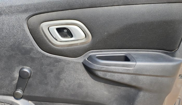 2021 Datsun Redi Go T, Petrol, Manual, 38,975 km, Driver Side Door Panels Control