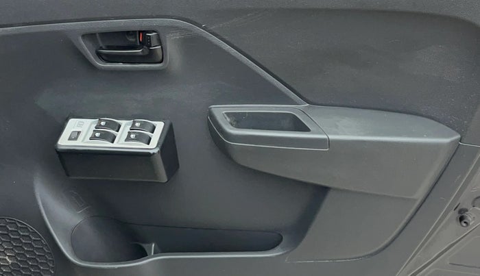 2023 Maruti Alto K10 LXI, Petrol, Manual, 23,127 km, Driver Side Door Panels Control