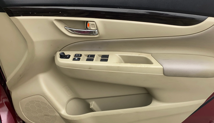 2017 Maruti Ciaz ALPHA  AT 1.4  PETROL, Petrol, Automatic, 35,515 km, Driver Side Door Panels Control