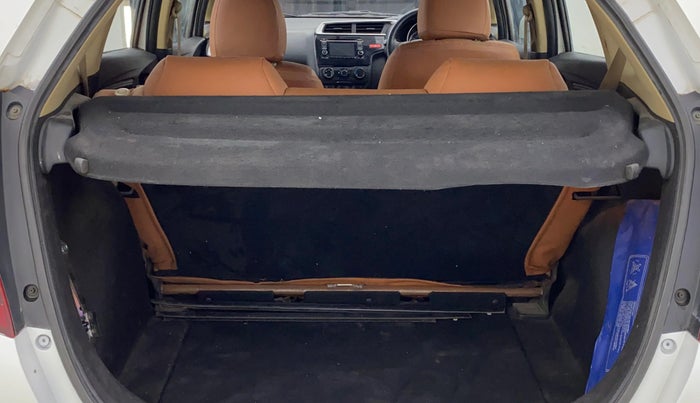 2016 Honda Jazz 1.2L I-VTEC SV, Petrol, Manual, 1,27,663 km, Boot Inside