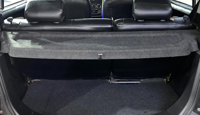 2014 Maruti Wagon R 1.0 VXI, Petrol, Manual, 28,316 km, Boot Inside