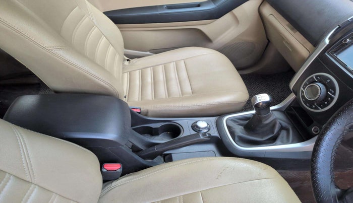 2017 ISUZU D-Max V Cross 4*4 MT, Diesel, Manual, 93,048 km, Gear Lever