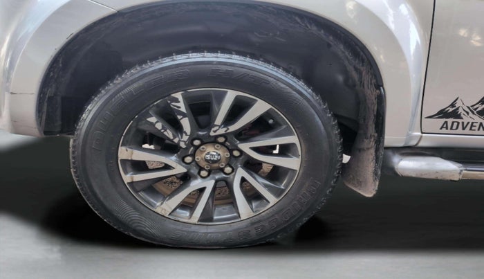 2017 ISUZU D-Max V Cross 4*4 MT, Diesel, Manual, 93,048 km, Left Front Wheel