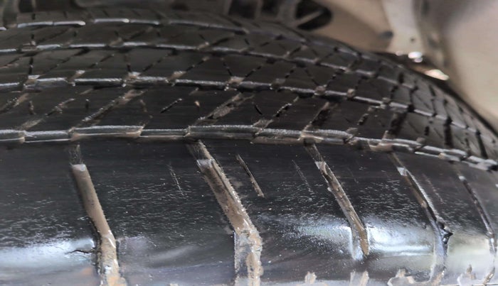 2017 ISUZU D-Max V Cross 4*4 MT, Diesel, Manual, 93,048 km, Right Rear Tyre Tread