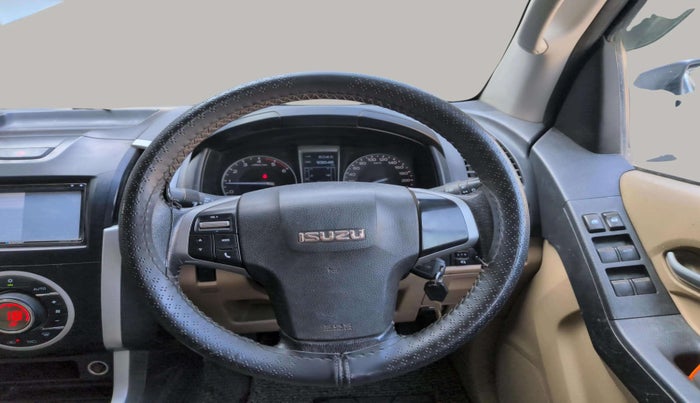 2017 ISUZU D-Max V Cross 4*4 MT, Diesel, Manual, 93,048 km, Steering Wheel Close Up