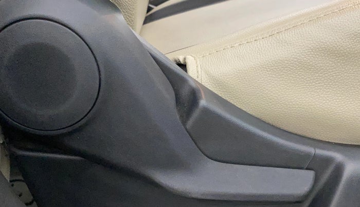 2022 Maruti New Wagon-R VXI 1.0, Petrol, Manual, 14,220 km, Driver Side Adjustment Panel