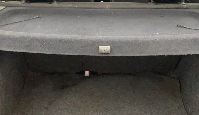 2015 Volkswagen Polo COMFORTLINE 1.2L, Petrol, Manual, 86,711 km, Boot Inside