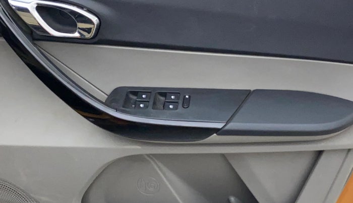 2017 Tata Tiago XZ PETROL, Petrol, Manual, 46,137 km, Driver Side Door Panels Control
