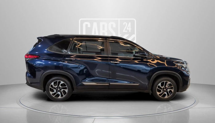 2024 Maruti Invicto ALPHA PLUS 7 STRONG HYBRID , Hybrid, Automatic, 8,036 km, Right Side View