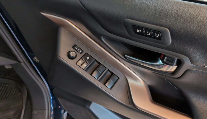 2024 Maruti Invicto ALPHA PLUS 7 STRONG HYBRID , Hybrid, Automatic, 8,036 km, Driver Side Door Panels Control