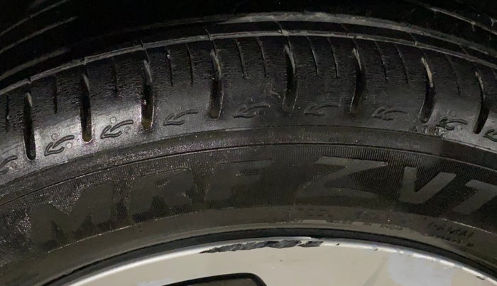 2023 Hyundai GRAND I10 NIOS SPORTZ 1.2 KAPPA VTVT CNG, CNG, Manual, 14,308 km, Left Front Tyre Tread