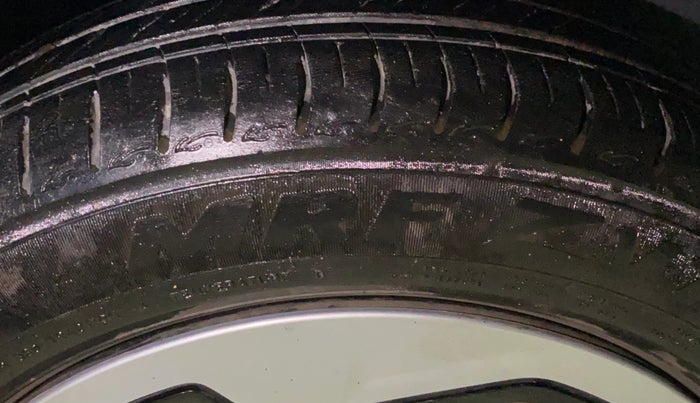 2023 Hyundai GRAND I10 NIOS SPORTZ 1.2 KAPPA VTVT CNG, CNG, Manual, 14,308 km, Right Front Tyre Tread