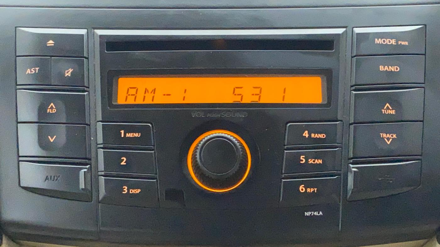 2013 Maruti Swift Dzire VXI, Petrol, Manual, 33,566 km, Infotainment System