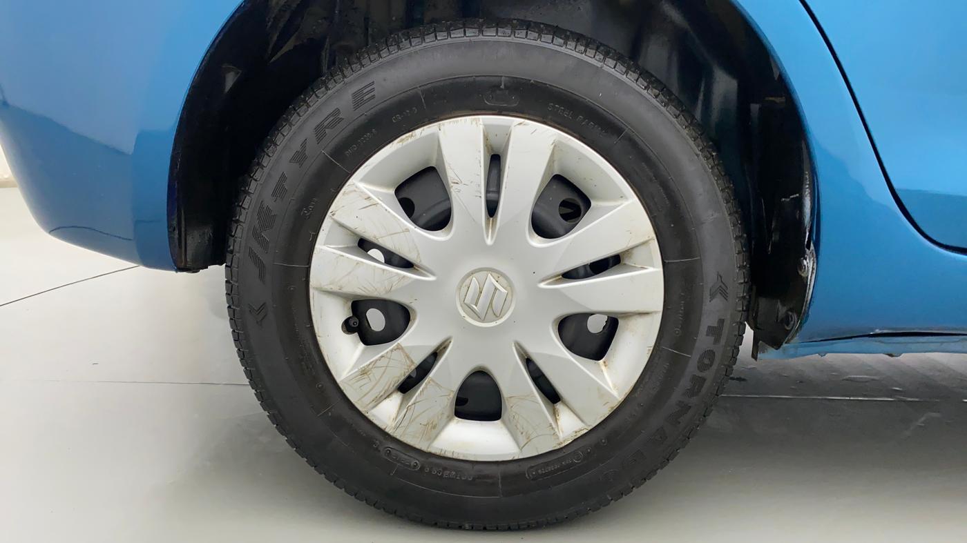 2013 Maruti Swift Dzire VXI, Petrol, Manual, 33,566 km, Right Rear Wheel