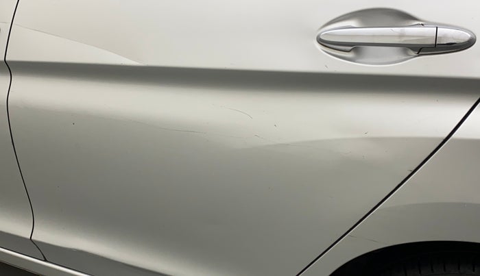 2017 Honda City 1.5L I-VTEC VX CVT, Petrol, Automatic, 1,02,825 km, Rear left door - Slightly dented
