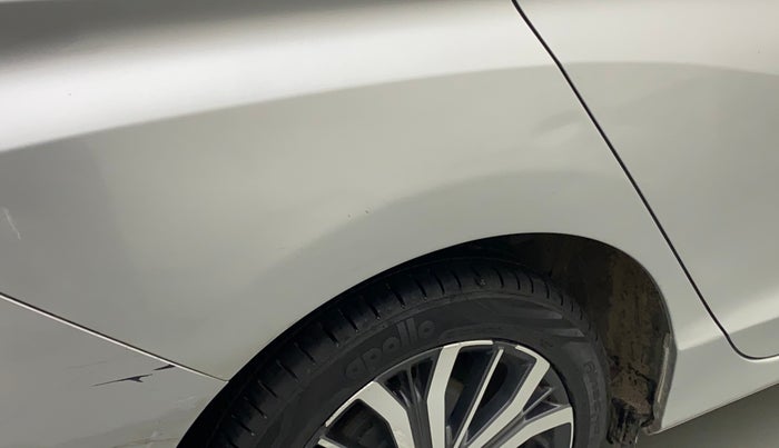 2017 Honda City 1.5L I-VTEC VX CVT, Petrol, Automatic, 1,02,825 km, Right quarter panel - Minor scratches
