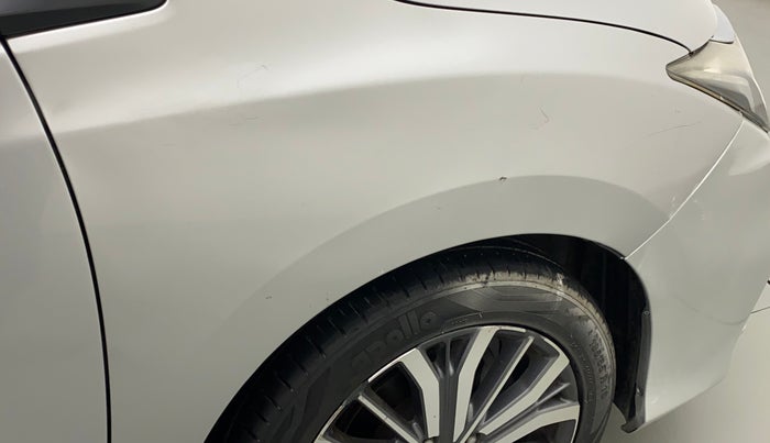 2017 Honda City 1.5L I-VTEC VX CVT, Petrol, Automatic, 1,02,825 km, Right fender - Minor scratches
