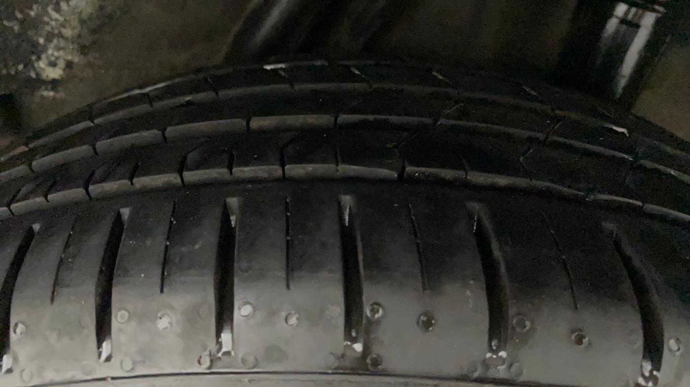 2017 Honda City 1.5L I-VTEC VX CVT, Petrol, Automatic, 1,02,825 km, Left Rear Tyre Tread