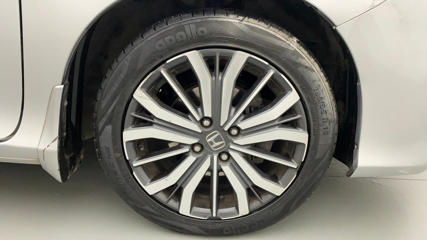 2017 Honda City 1.5L I-VTEC VX CVT, Petrol, Automatic, 1,02,825 km, Right Front Wheel