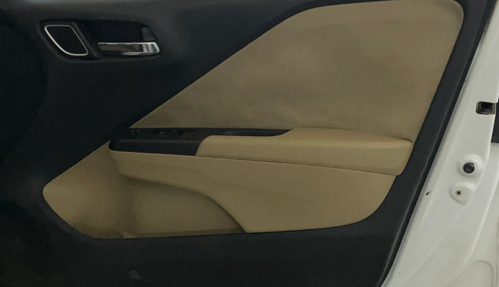 2019 Honda City 1.5L I-VTEC V MT, Petrol, Manual, 31,303 km, Driver Side Door Panels Control