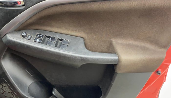 2022 Maruti BREZZA ZXI + SMART HYBRID, Petrol, Manual, 77,792 km, Driver Side Door Panels Control