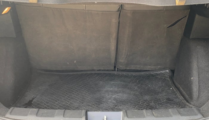 2017 Tata NEXON XZ PLUS PETROL, Petrol, Manual, 26,210 km, Boot Inside